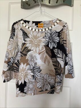 Ruby Rd. Beige Floral Embellished Neckline Women's Top Size PXL